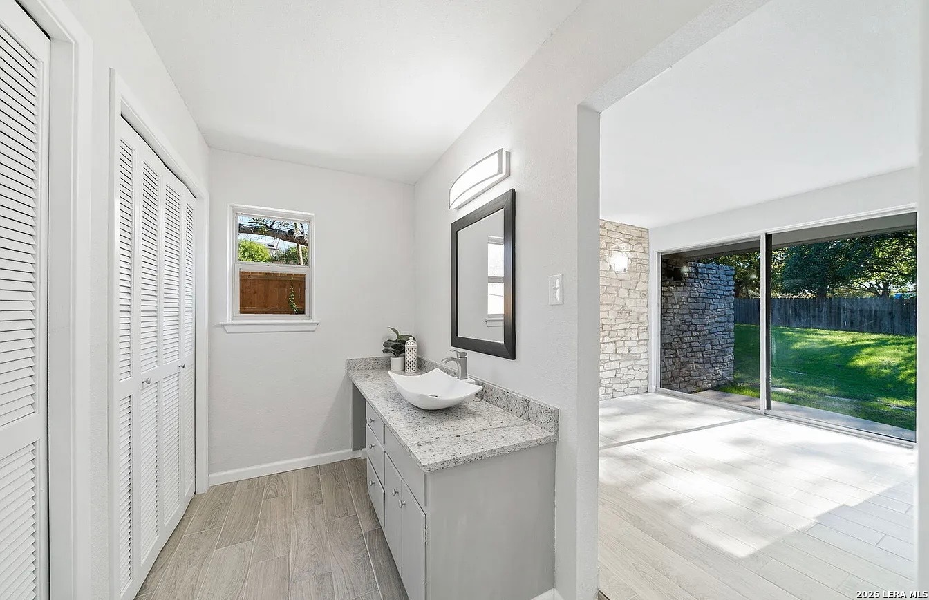 6302 Handsome Lake Drive San Antonio TX 78238