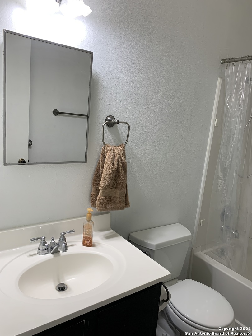 13039 Hunters Moon San Antonio TX 78249