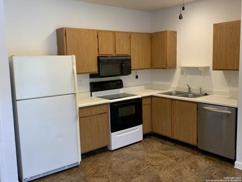 13039 Hunters Moon San Antonio TX 78249