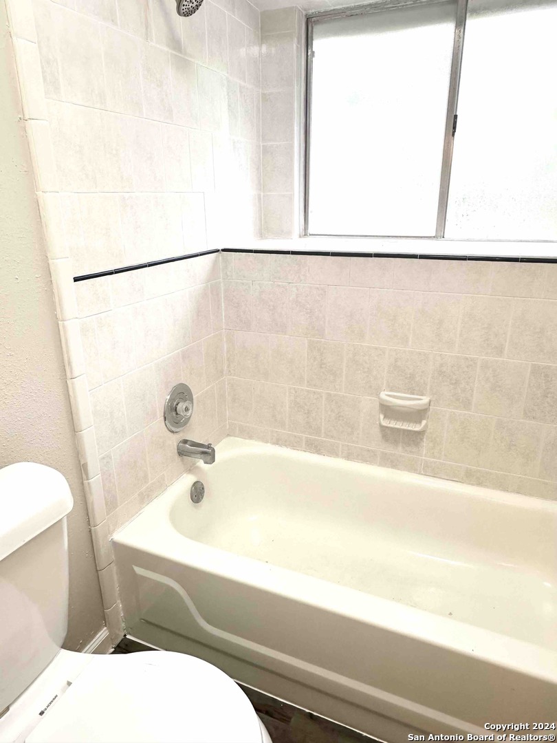 6119 Broadmeadow San Antonio TX 78240