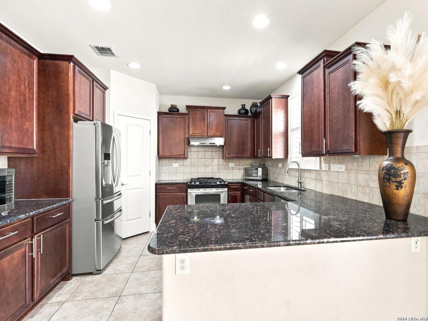 1427 Nicholas Manor San Antonio TX 78258