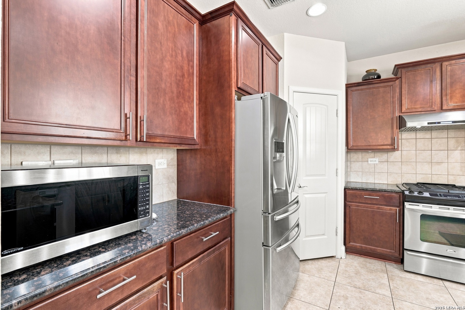 1427 Nicholas Manor San Antonio TX 78258