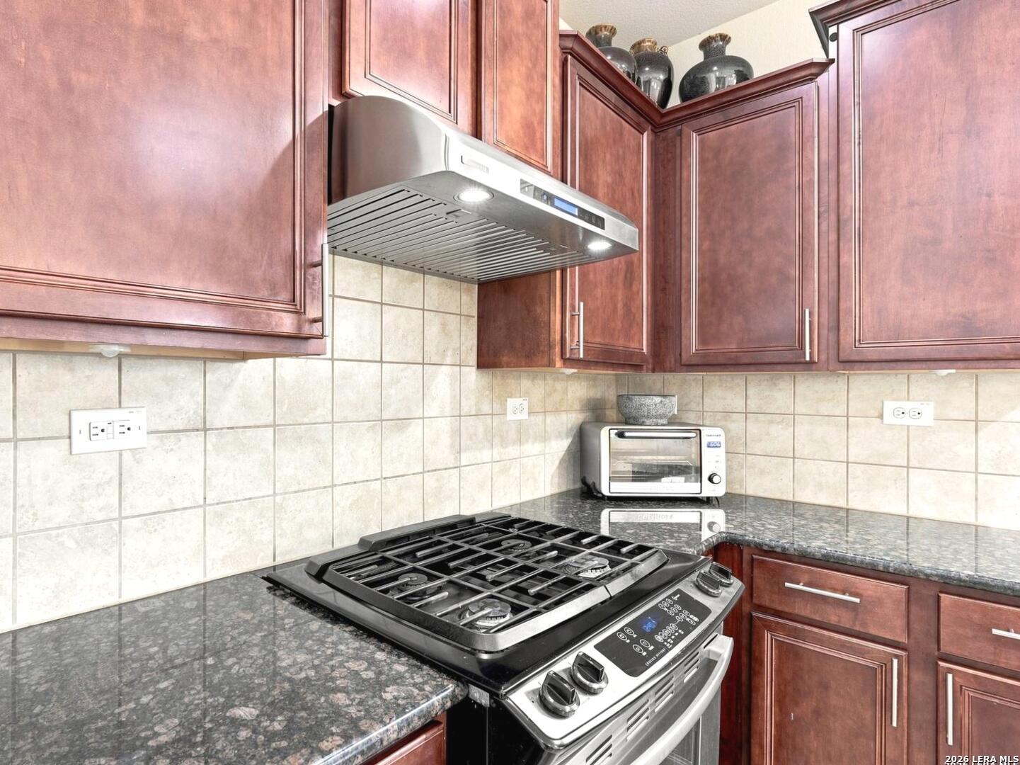 1427 Nicholas Manor San Antonio TX 78258