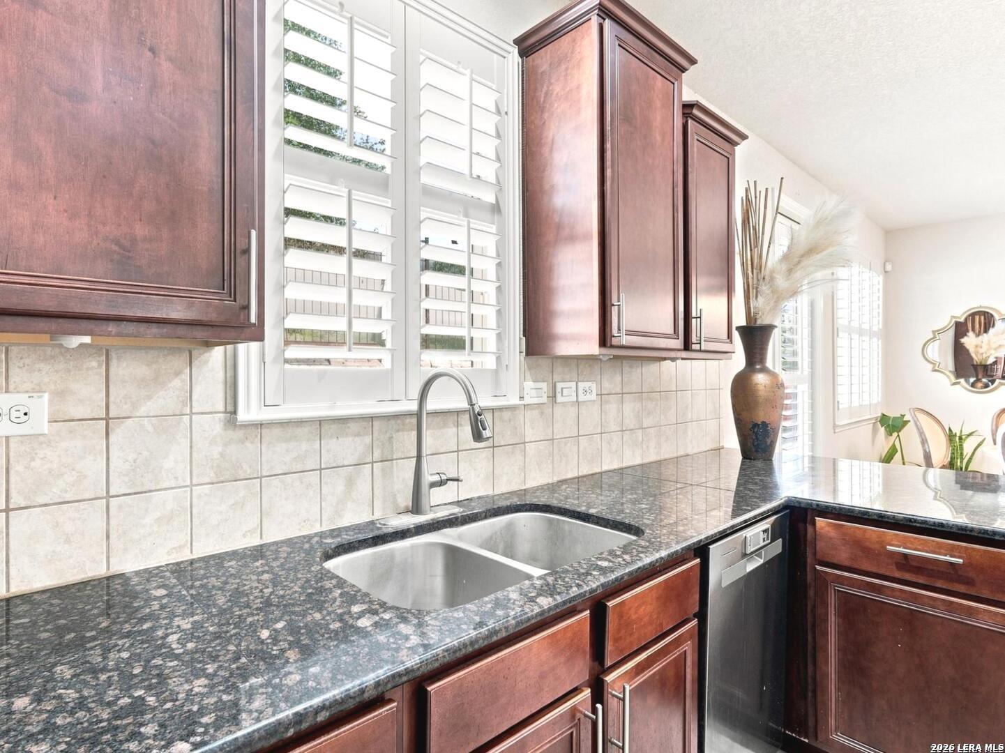 1427 Nicholas Manor San Antonio TX 78258