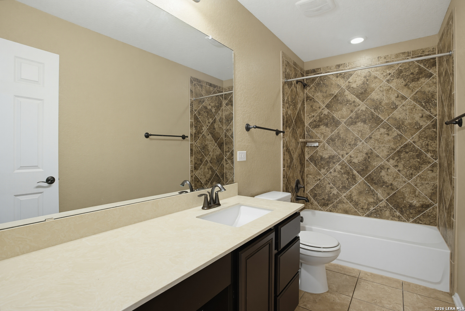 9115 Summit Lake San Antonio TX 78245