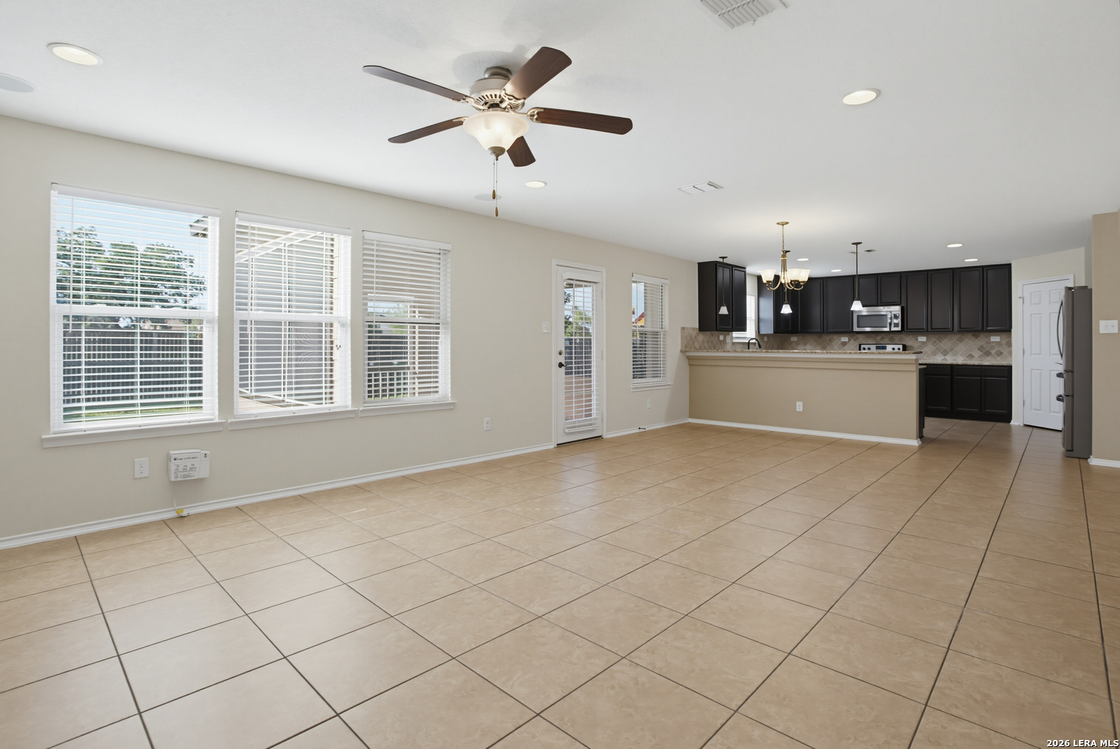 9115 Summit Lake San Antonio TX 78245