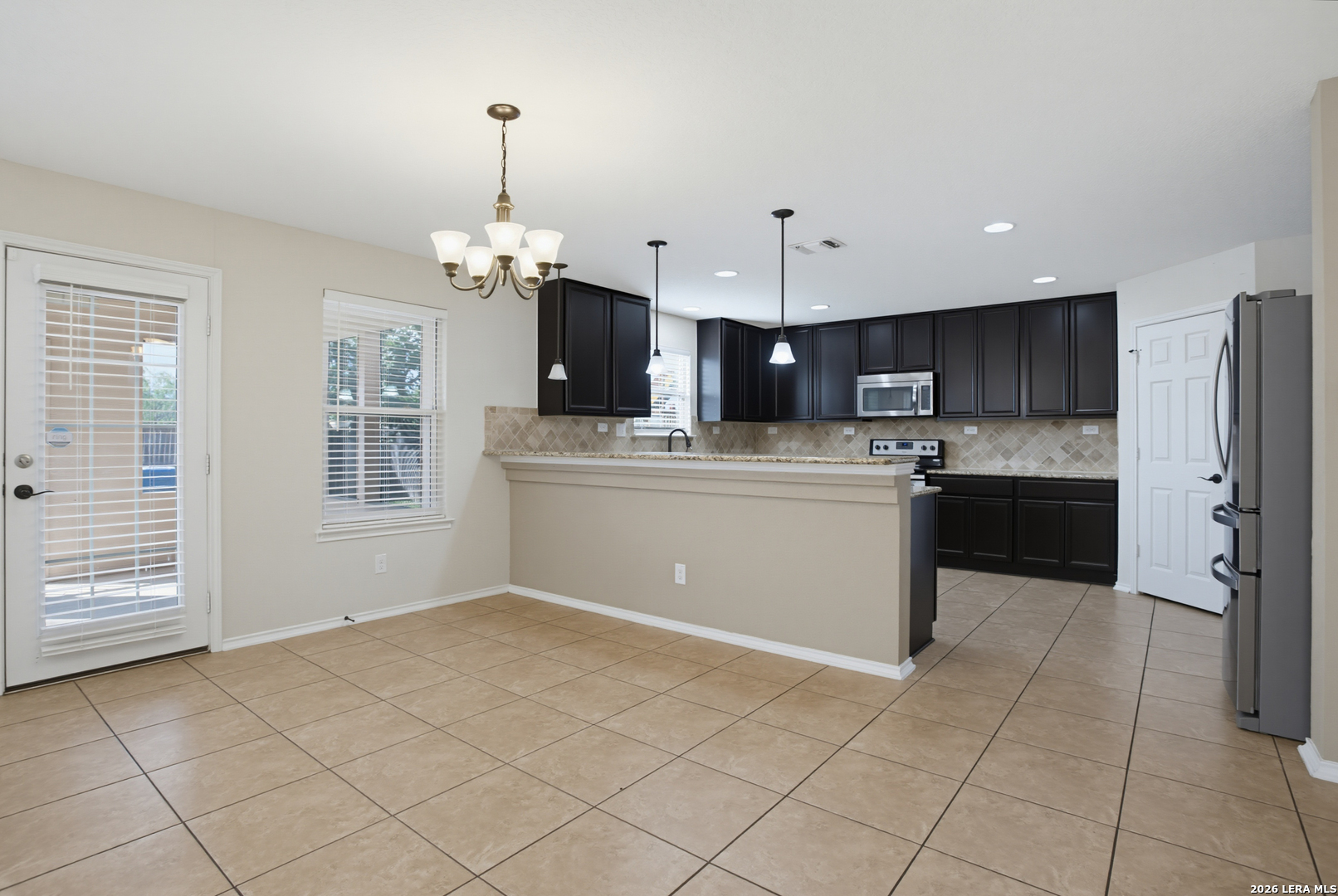 9115 Summit Lake San Antonio TX 78245
