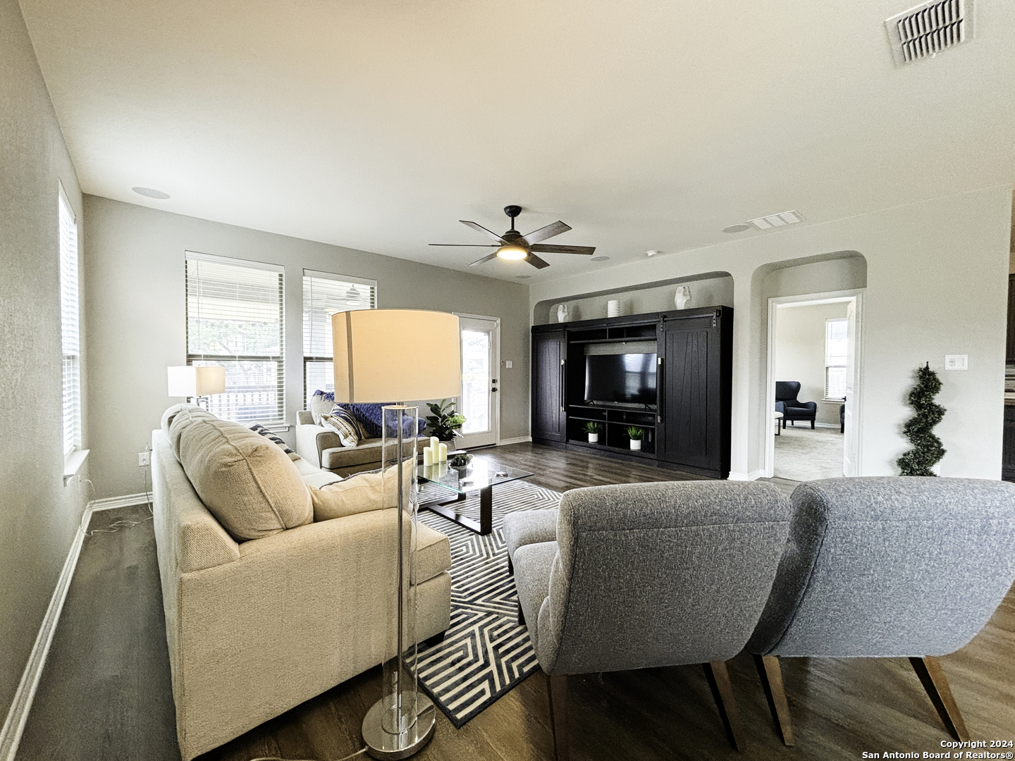 8134 Emmeline Dr, Boerne TX 78015