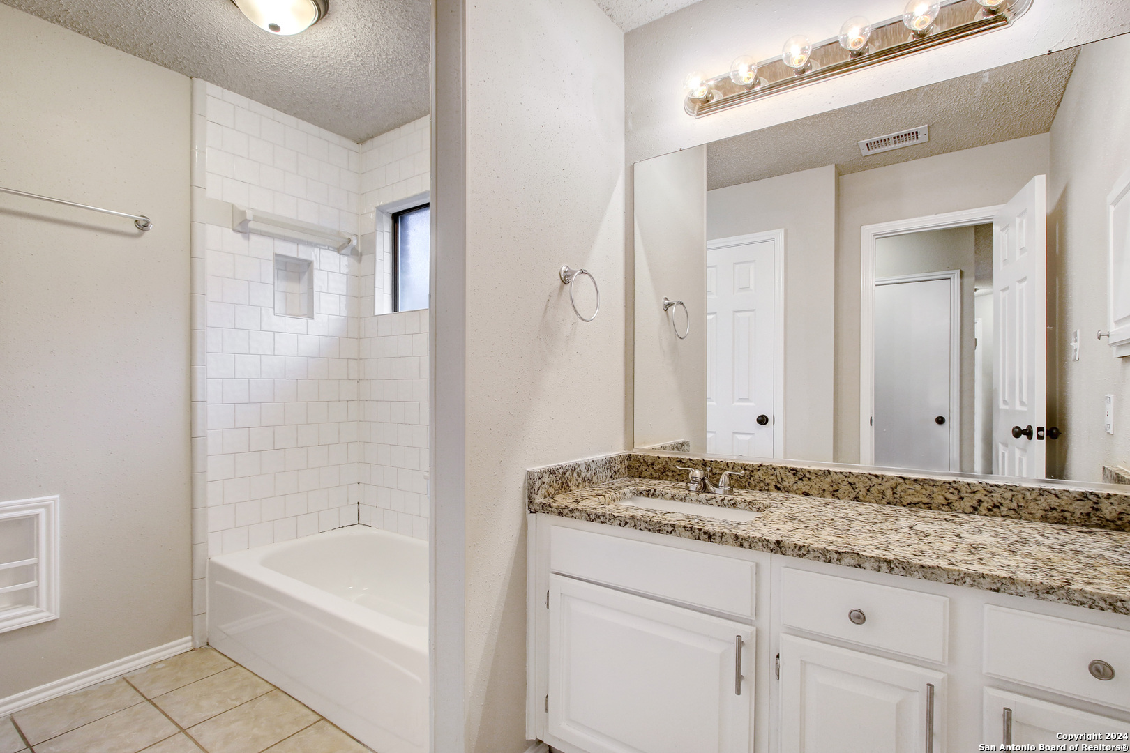 11823 Adriana Maria San Antonio TX 78253