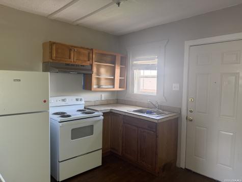 904 C Street Floresville TX 78114