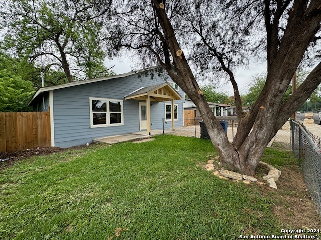 1023 Crystal San Antonio TX 78211