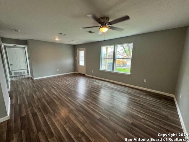 1023 Crystal San Antonio TX 78211