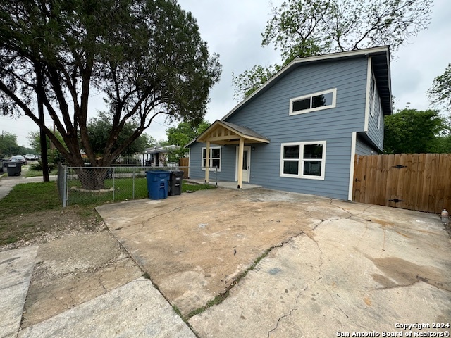 1023 Crystal San Antonio TX 78211
