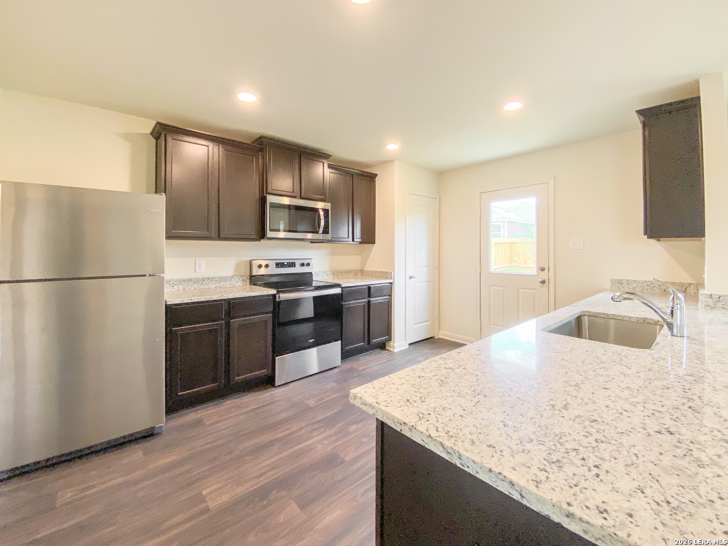 2927 Citron Garden Converse TX 78109