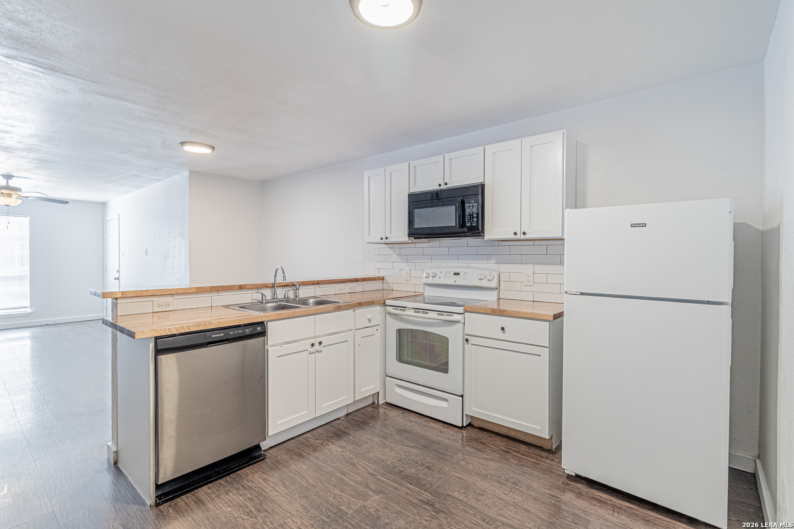 221 E Craig Place San Antonio TX 78212
