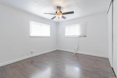 221 E Craig Place San Antonio TX 78212