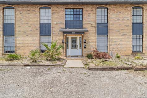 221 E Craig Place San Antonio TX 78212