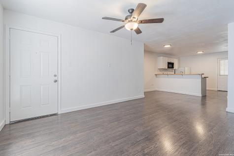 221 E Craig Place San Antonio TX 78212