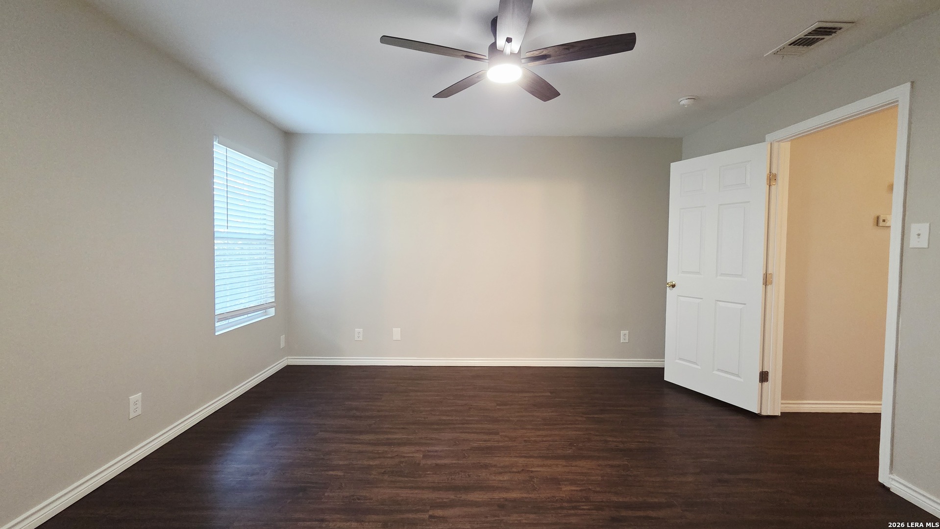 7814 Kingsbury Wood San Antonio TX 78240