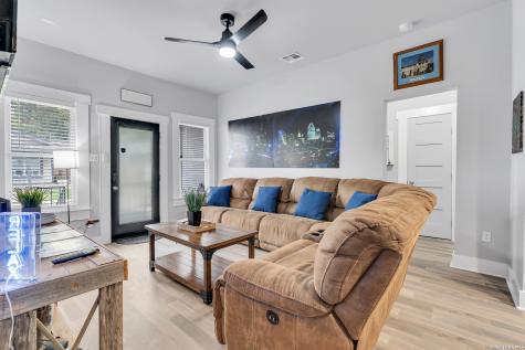 704 Cuney San Antonio TX 78210