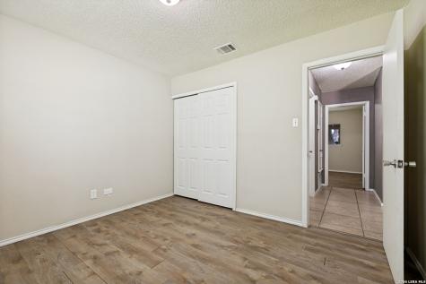 11419 Big Elk Drive San Antonio TX 78245