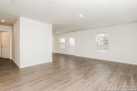 8927 Ashley Wilkes San Antonio TX 78221