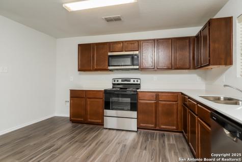 8927 Ashley Wilkes San Antonio TX 78221