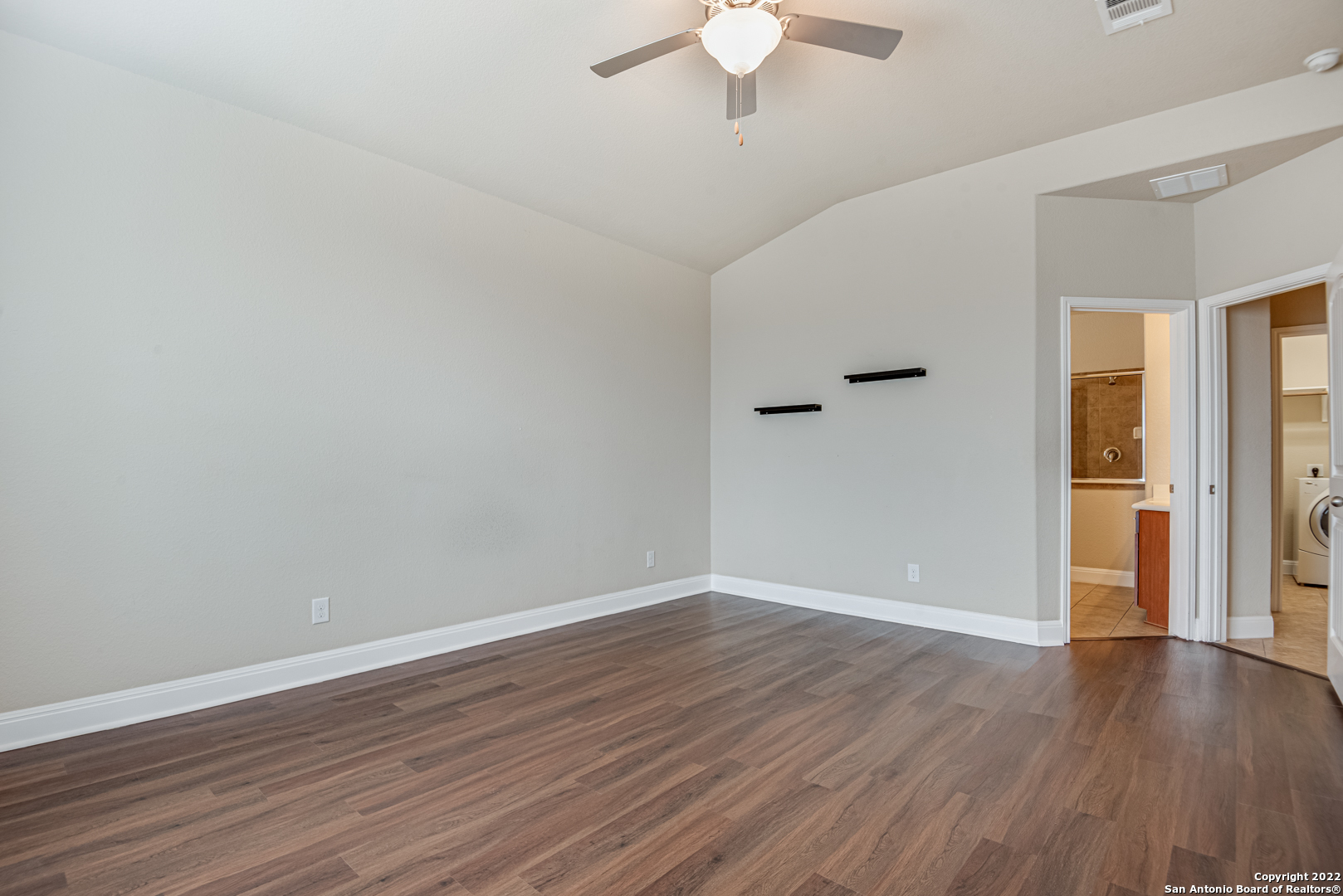 562 White Canyon San Antonio TX 78260