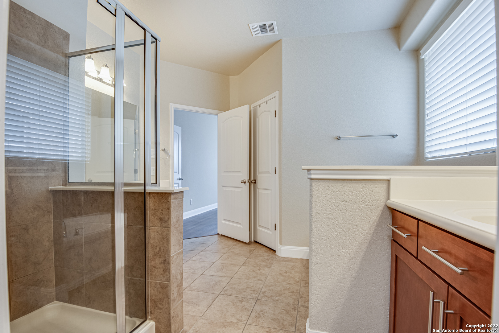 562 White Canyon San Antonio TX 78260
