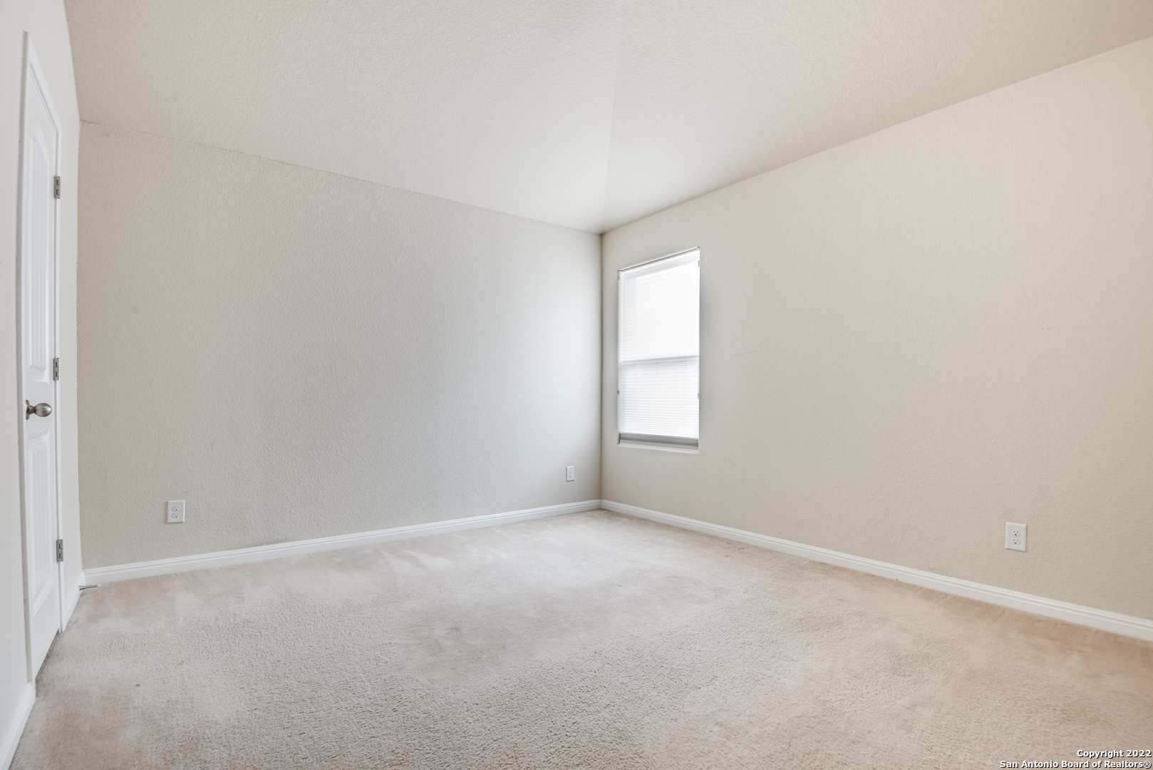 562 White Canyon San Antonio TX 78260