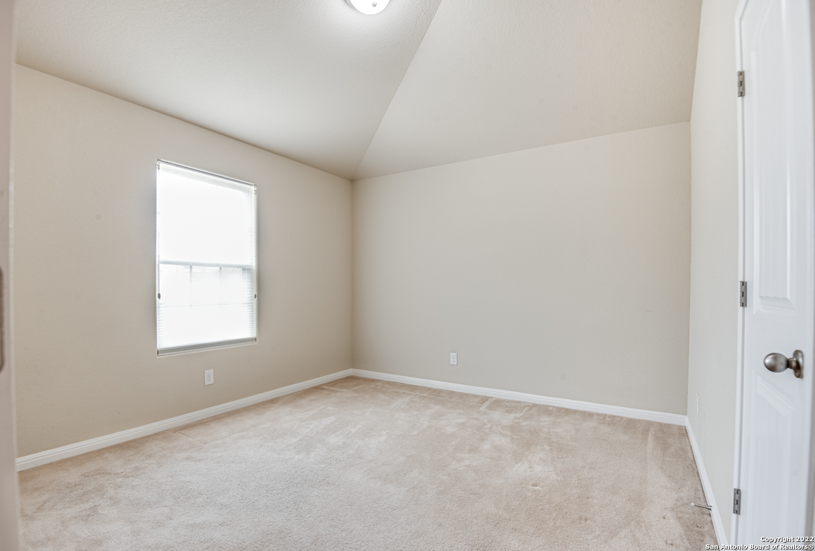562 White Canyon San Antonio TX 78260