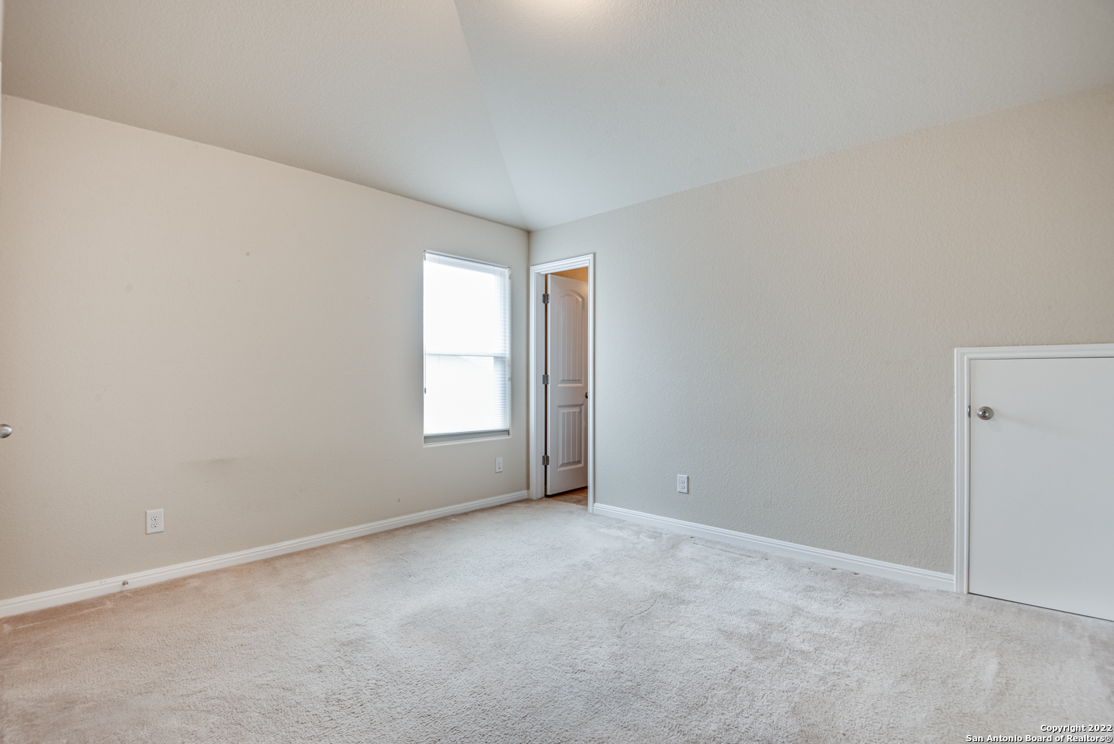562 White Canyon San Antonio TX 78260