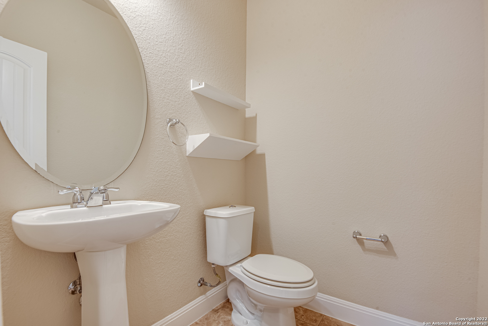 562 White Canyon San Antonio TX 78260