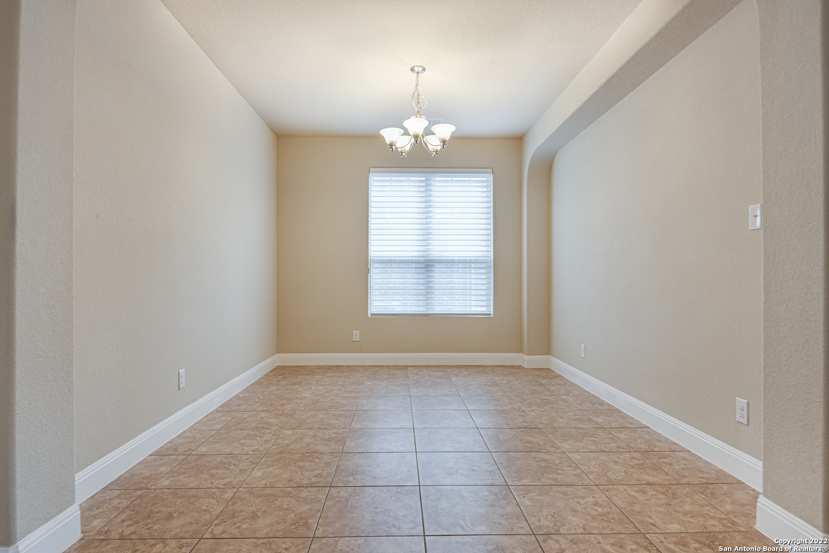 562 White Canyon San Antonio TX 78260