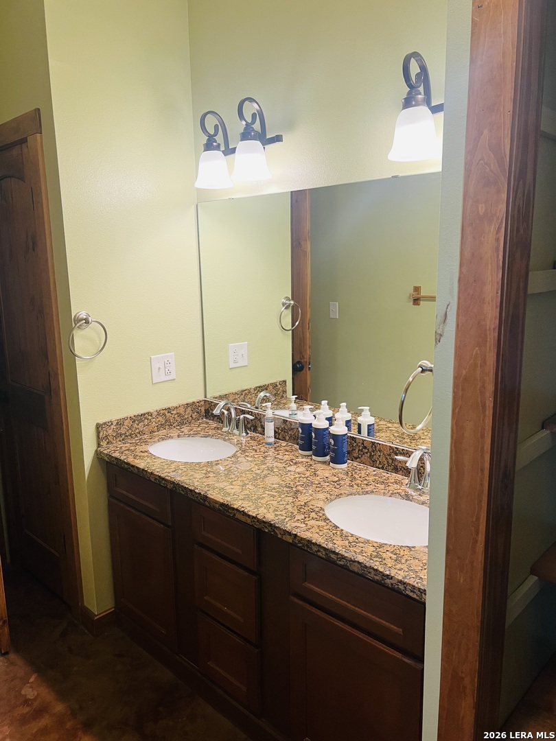 1184 Mountain Valley Concan TX 78838