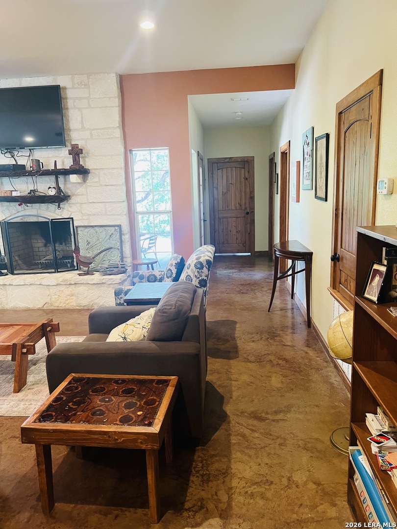 1184 Mountain Valley Concan TX 78838
