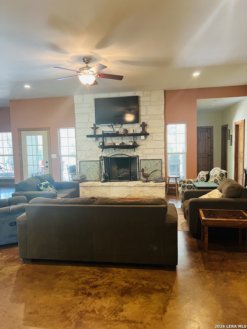 1184 Mountain Valley Concan TX 78838