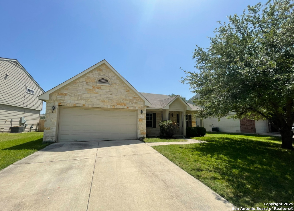 4914 Gemsbuck Chase San Antonio TX 78251