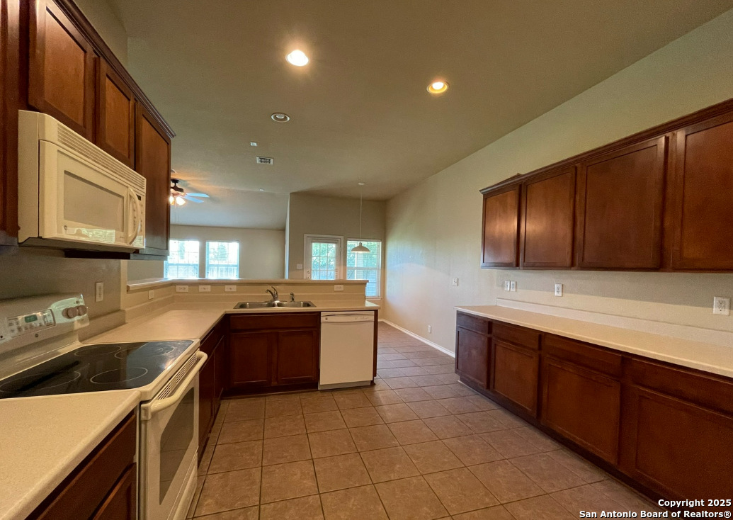 4914 Gemsbuck Chase San Antonio TX 78251