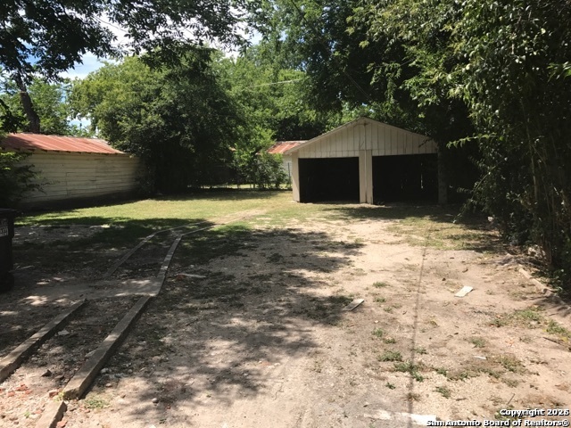 215 Rigsby San Antonio TX 78210