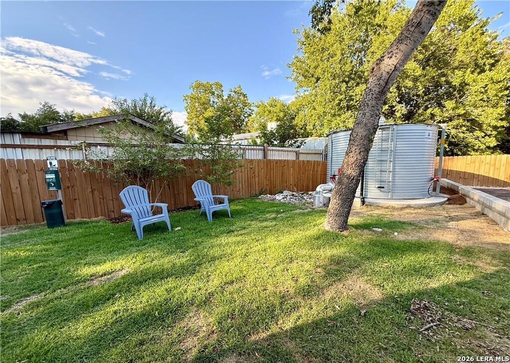 2204 W San Antonio Street New Braunfels TX 78130