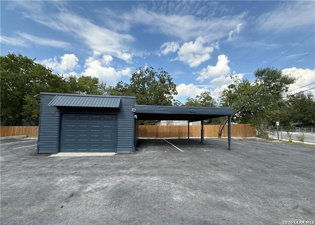 2204 W San Antonio Street New Braunfels TX 78130