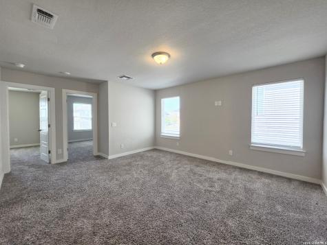 724 Fort Leonard San Antonio TX 78245