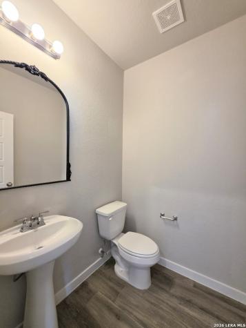 724 Fort Leonard San Antonio TX 78245