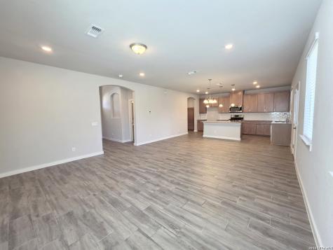 724 Fort Leonard San Antonio TX 78245