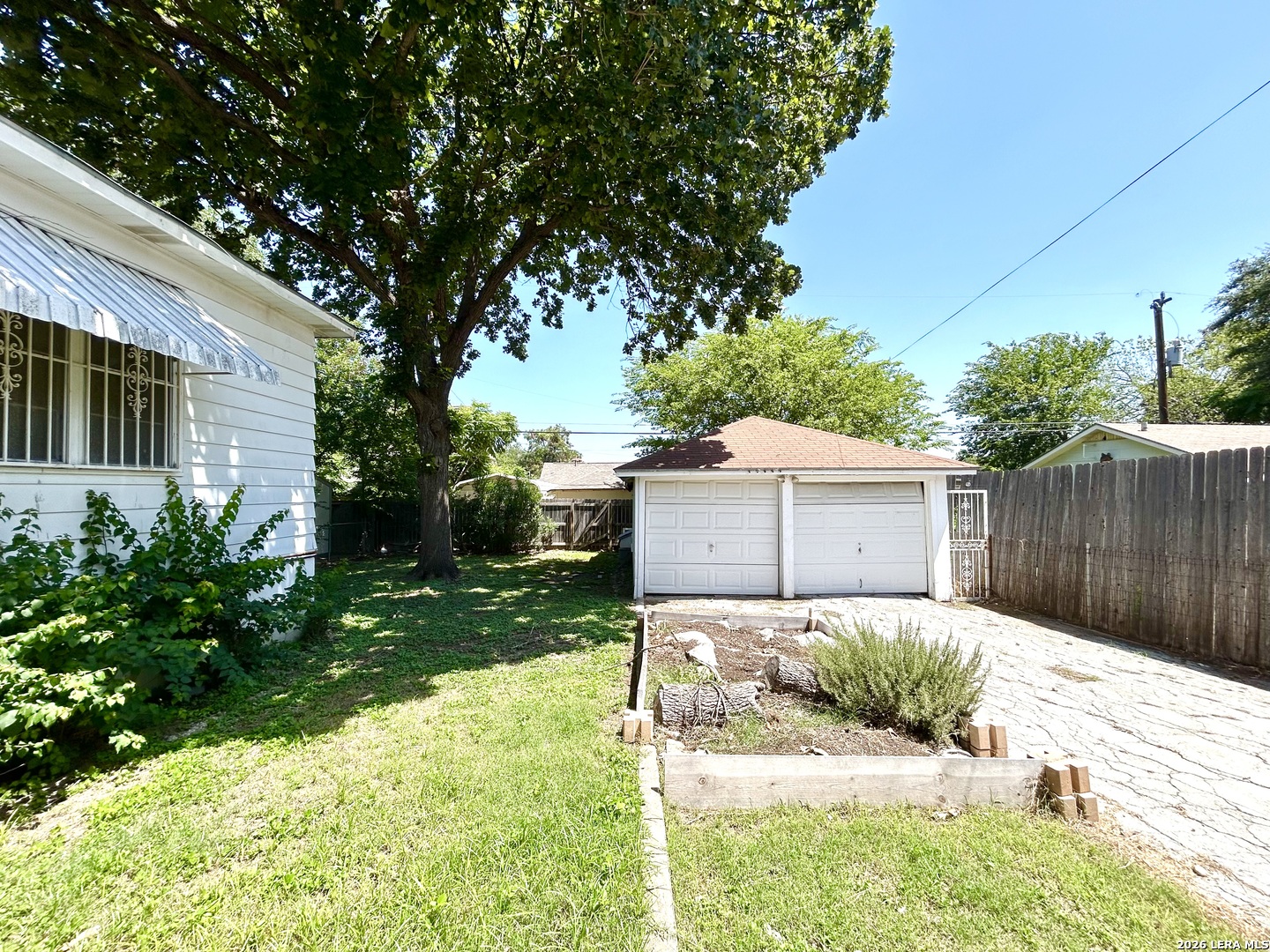 1627 Schley Avenue San Antonio TX 78210