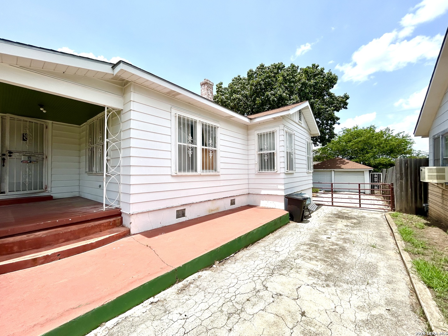 1627 Schley Avenue San Antonio TX 78210