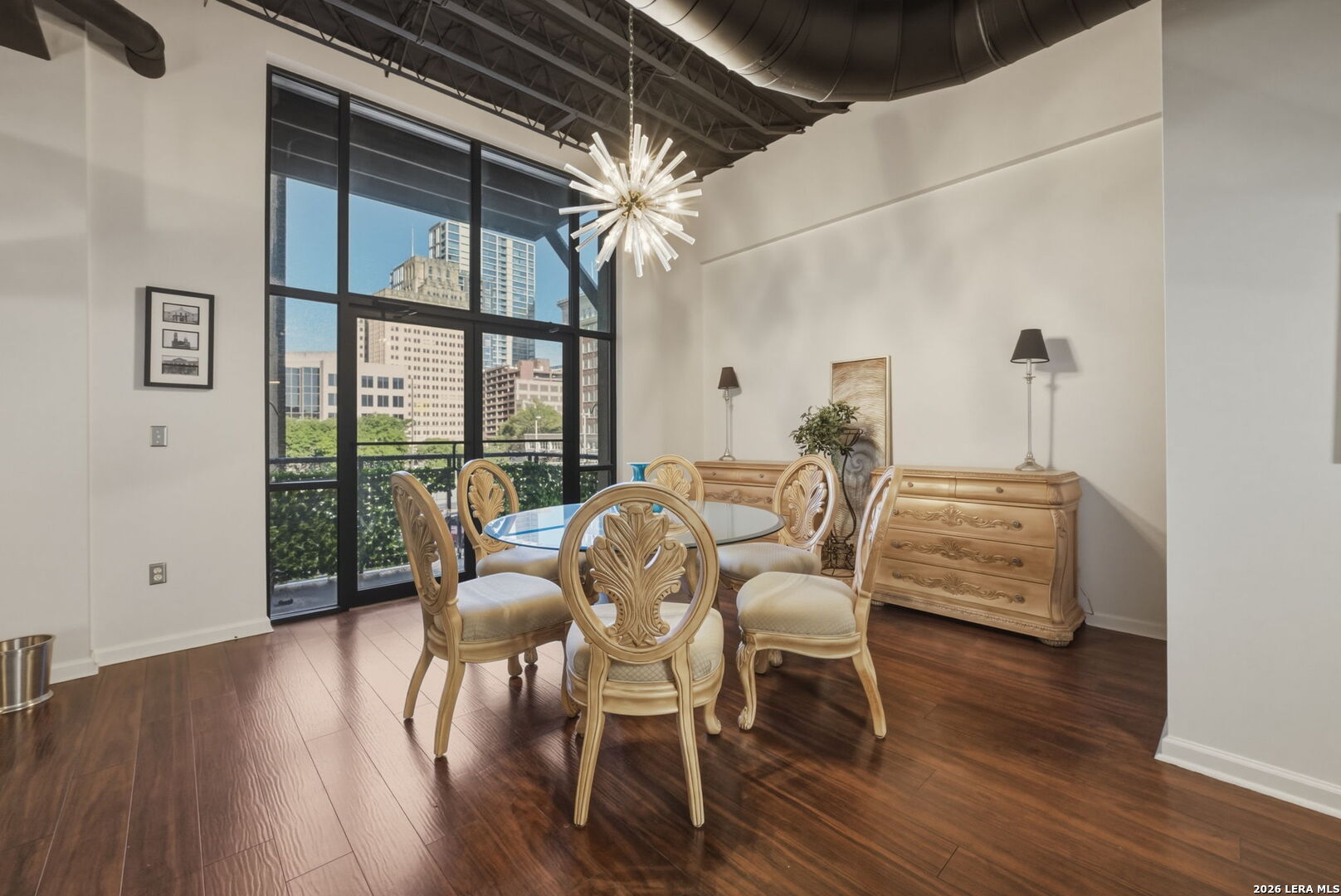 214 E Travis Street San Antonio TX 78205