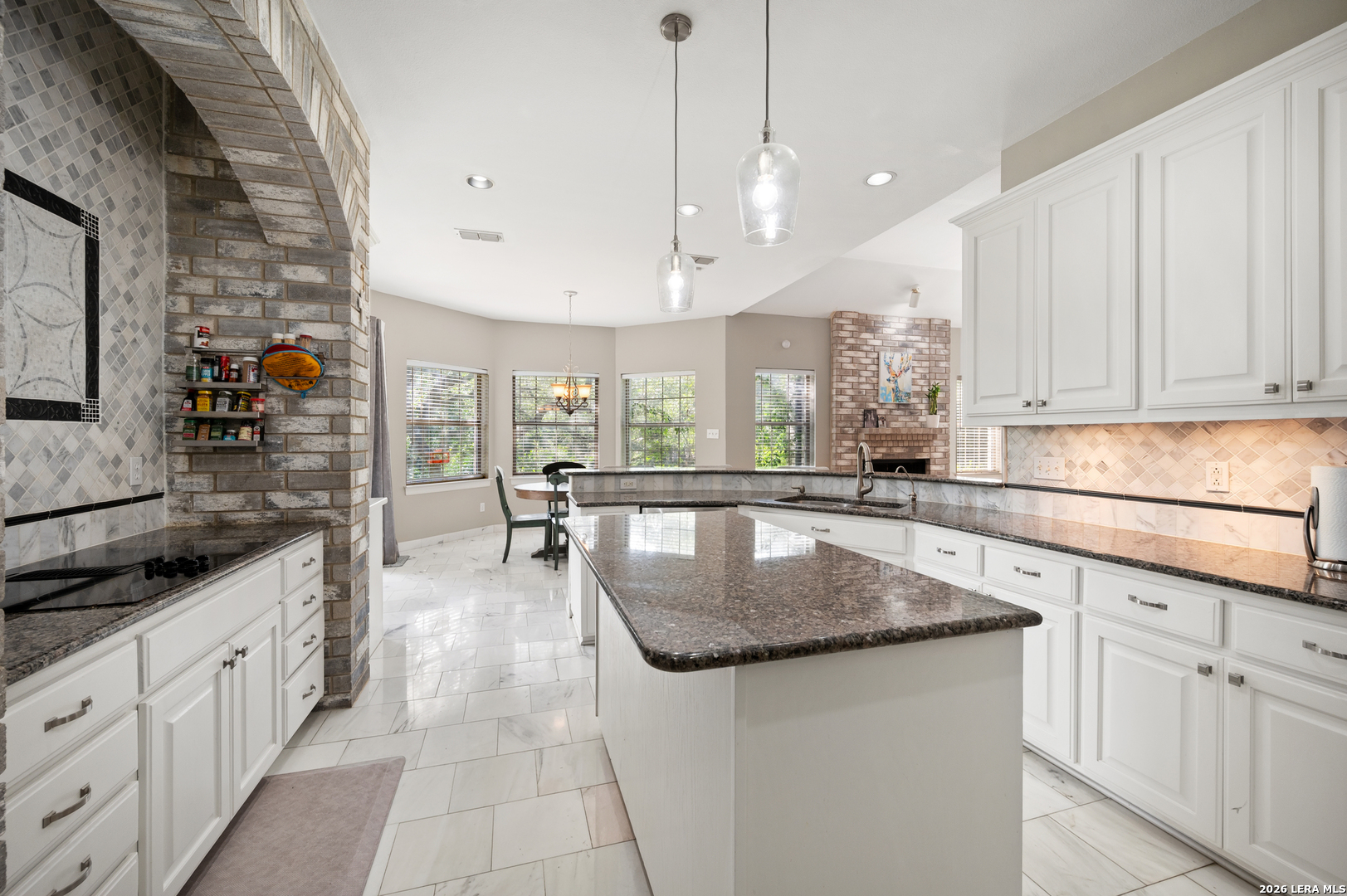 109 Trailcrest Hollywood Park TX 78232