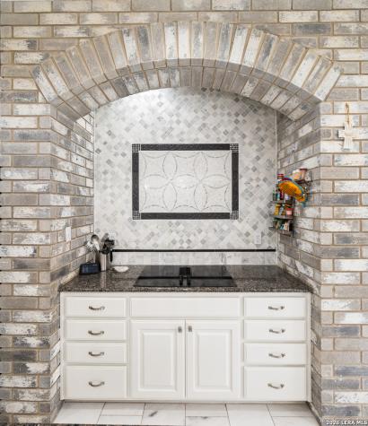 109 Trailcrest Hollywood Park TX 78232